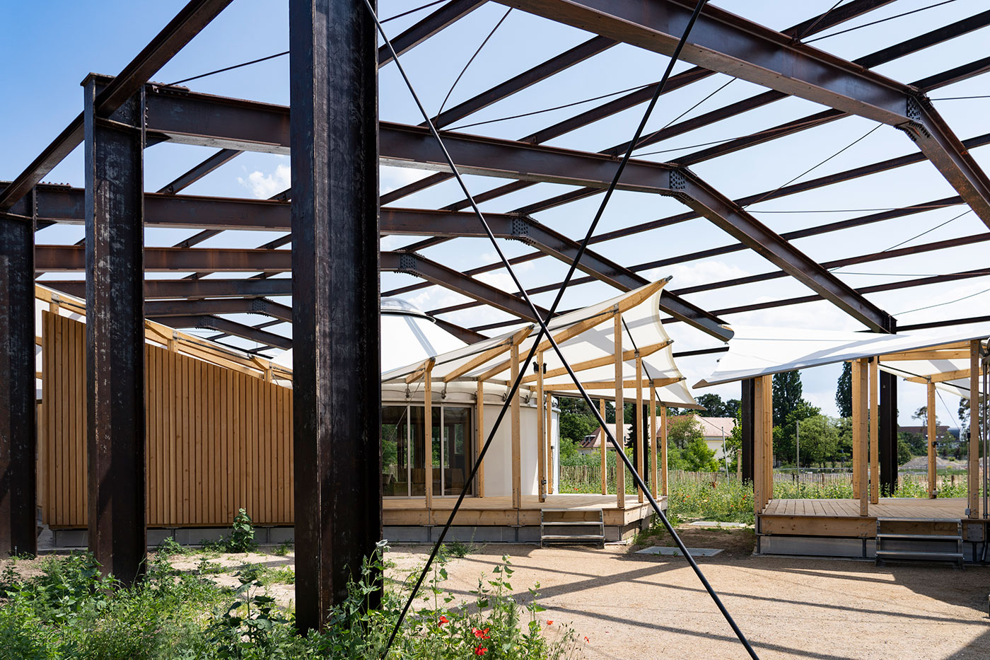 Der Kindergarten Little Franklin. Ein Kindergarten besteht aus einem Pavillon.