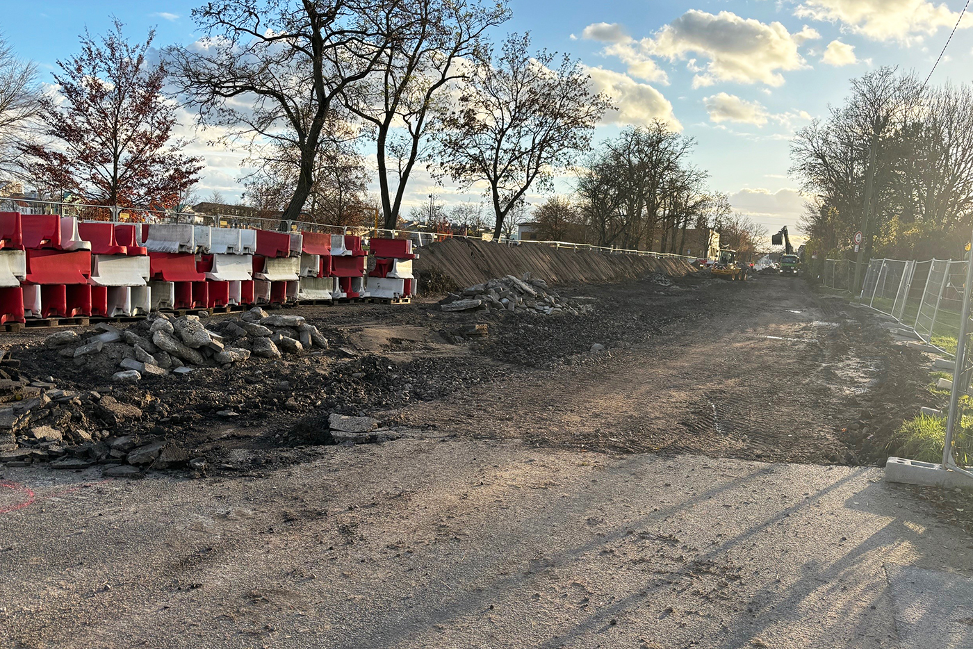 Blick auf die Straßenbaustelle Wasserwerkstraße.