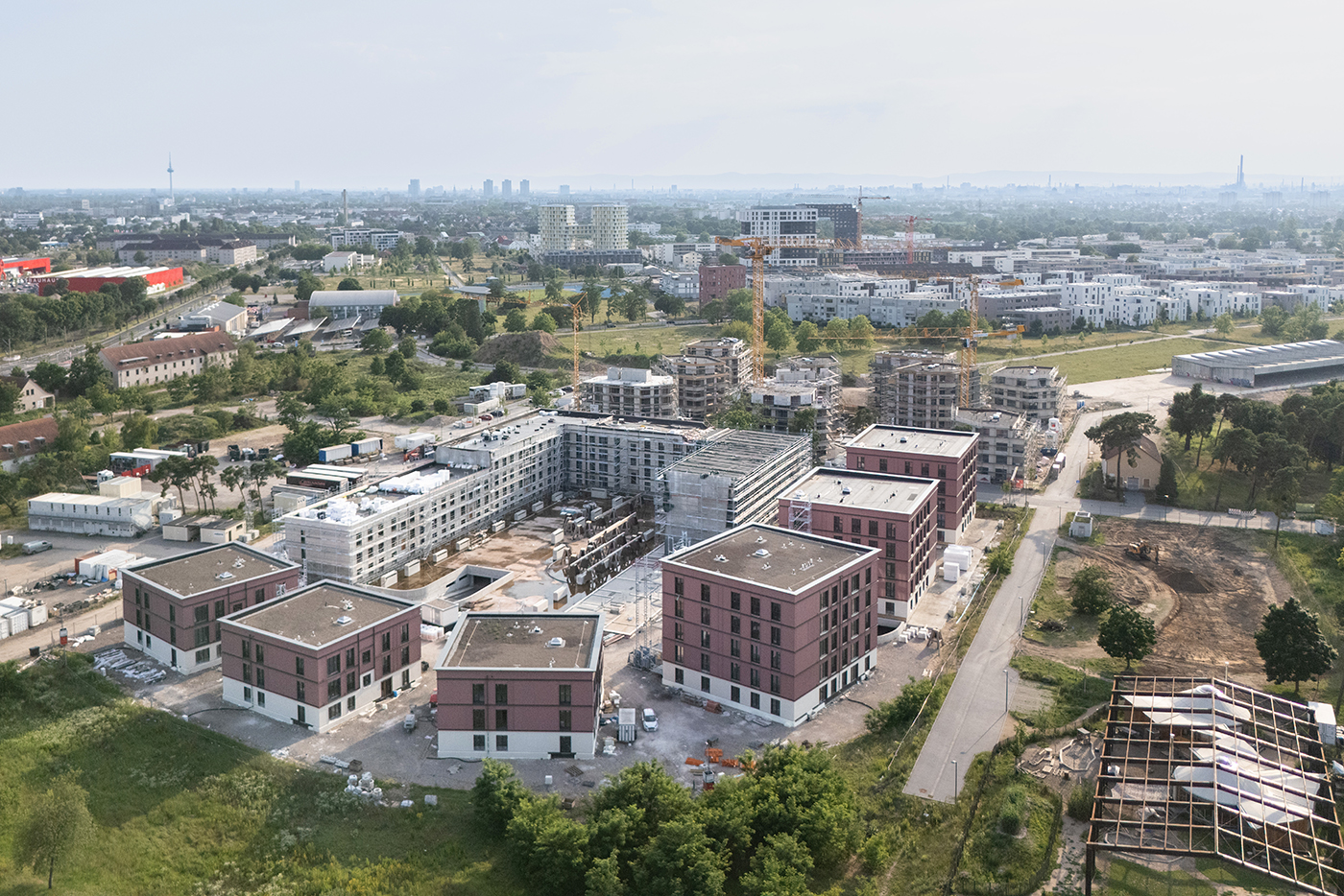 Luftbild des Stadtteils FRANKLIN mit Blick auf Neubaugebiet Sullivan Süd und FRANKLIN Mitte.
