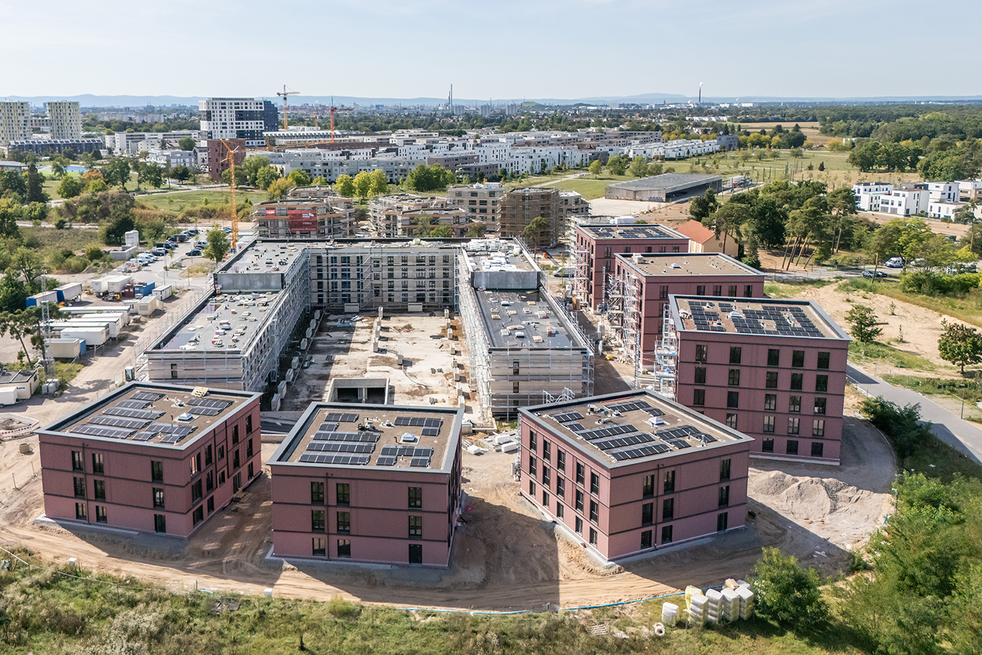 Luftbild des Stadtteils FRANKLIN mit Blick auf Neubaugebiet Sullivan Süd und FRANKLIN Mitte.